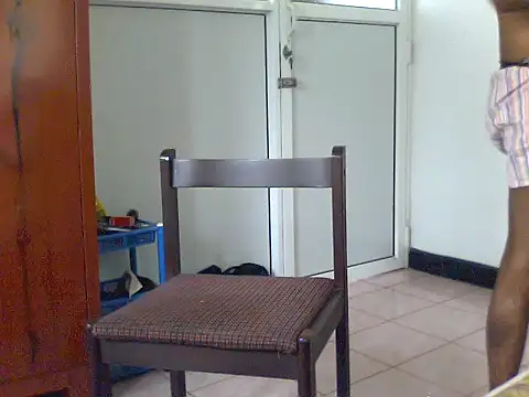 Snapshot of RoccoSL2003 chatting on 02/15/26, 06:43 RoccoSL2003 online show from 02/15/26, 06:43