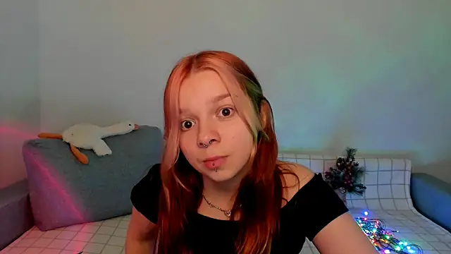 Snapshot of crystal_lilith chatting on 12/26/24, 05:15 crystal lilith online show from 12/26/24, 05:15