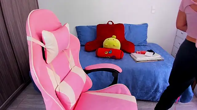 Sofi Martinezz0 online show from 09/21/25, 07:15