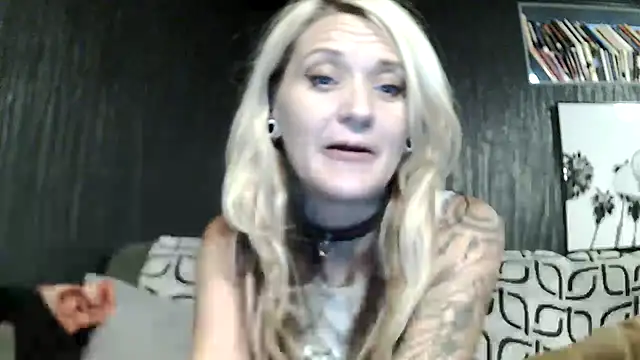 Candalicious online show from 11/19/25, 11:38