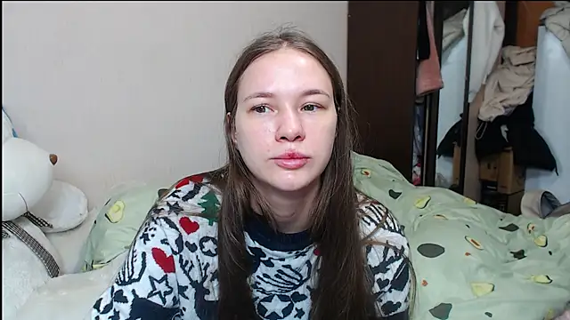 leila bambi  online show from 01/23/25, 06:14