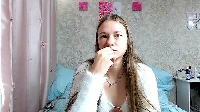 leila bambi  online show from 09/12/25, 04:56