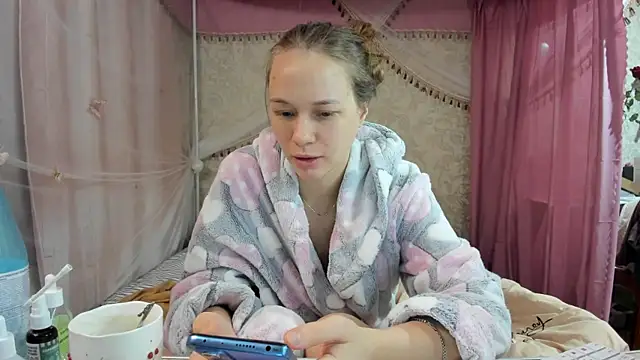 leila bambi  online show from 02/16/26, 02:02