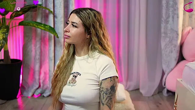 EvaSparks  online show from 04/23/26, 10:45