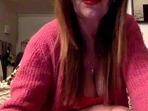 Snapshot of gildamilf chatting on 12/29/24, 07:00 gildamilf online show from 12/29/24, 07:00