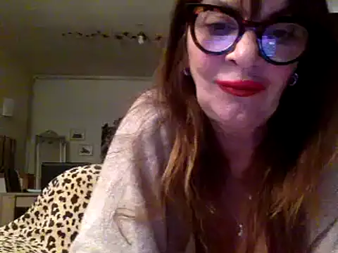 Snapshot of gildamilf chatting on 01/11/25, 07:38 gildamilf online show from 01/11/25, 07:38