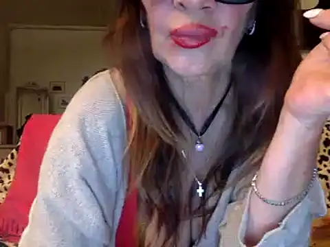 Snapshot of gildamilf chatting on 01/24/25, 10:30 gildamilf online show from 01/24/25, 10:30