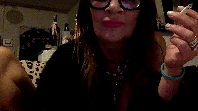 Snapshot of gildamilf chatting on 10/05/25, 06:06 gildamilf online show from 10/05/25, 06:06