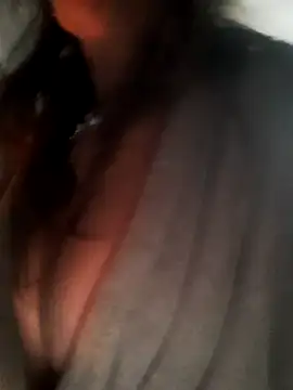 Snapshot of gildamilf chatting on 11/23/25, 03:34 gildamilf online show from 11/23/25, 03:34