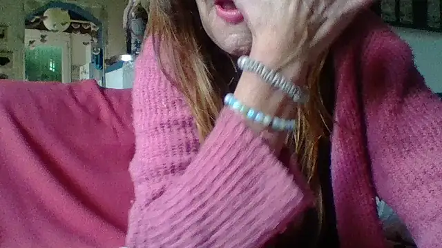 Snapshot of gildamilf chatting on 12/04/25, 12:58 gildamilf online show from 12/04/25, 12:58