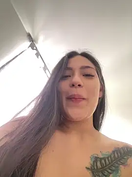 Snapshot of Latina_vanessa chatting on 09/20/25, 03:02 Latina vanessa online show from 09/20/25, 03:02