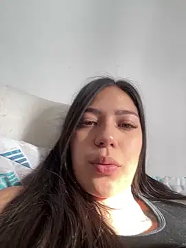 Latina vanessa online show from 11/29/25, 08:01