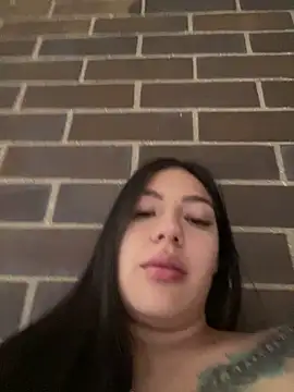 Latina vanessa online show from 03/19/26, 09:30