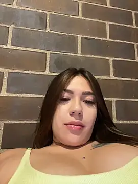 Snapshot of Latina_vanessa chatting on 06/22/26, 11:46 Latina vanessa online show from 06/22/26, 11:46