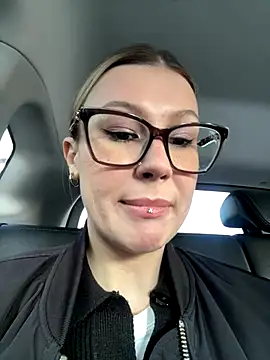 RinaCat online show from 10/14/25, 05:30