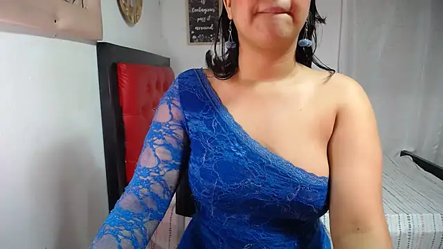 Sweettei online show from 02/16/25, 11:05