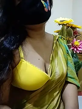 Snapshot of Ameera19 chatting on 06/11/26, 02:53 Ameera19 online show from 06/11/26, 02:53