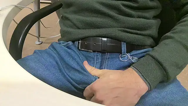 alessandroman2114 online show from 01/13/26, 05:18