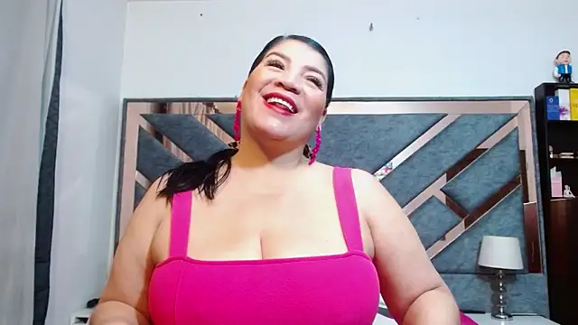 KarlaTesg online show from 11/10/25, 10:25