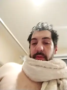 Snapshot of nicedick_bro chatting on 10/18/25, 07:20 nicedick bro online show from 10/18/25, 07:20