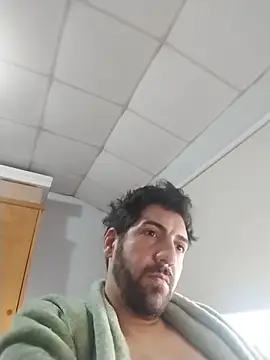 Snapshot of nicedick_bro chatting on 11/21/25, 12:04 nicedick bro online show from 11/21/25, 12:04