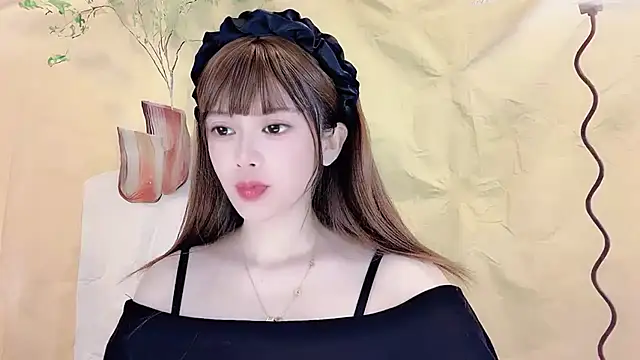 VIWVI online show from 10/23/25, 04:23