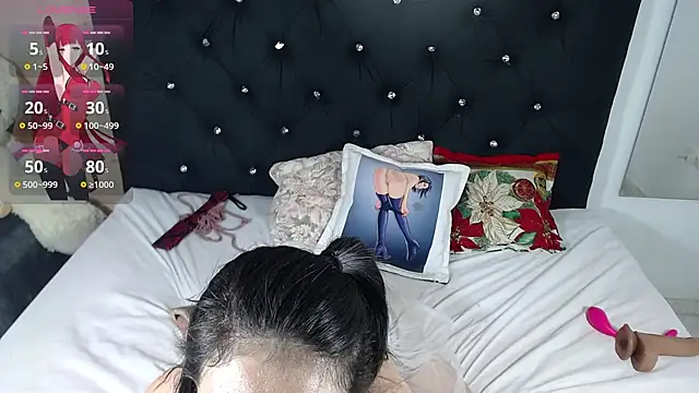 nikol winick online show from 11/25/25, 03:28