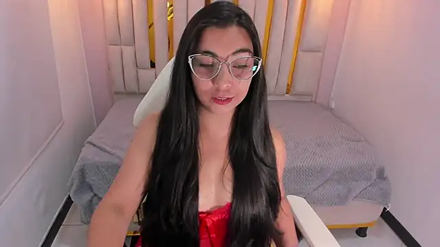 Karla hernandez  online show from 02/14/25, 02:02