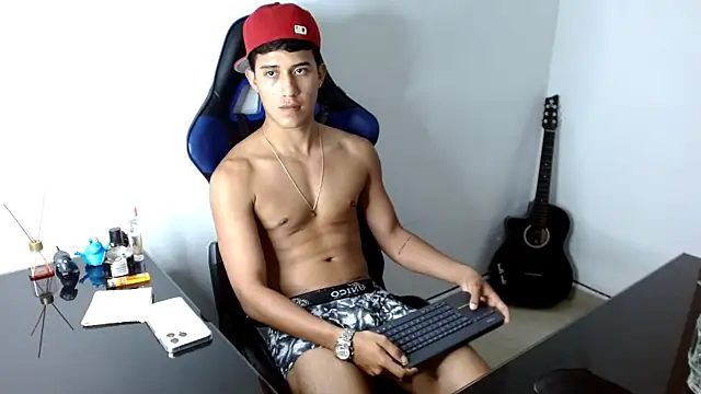 Snapshot of Juan_da01 chatting on 01/12/25, 02:45 Juan da01 online show from 01/12/25, 02:45