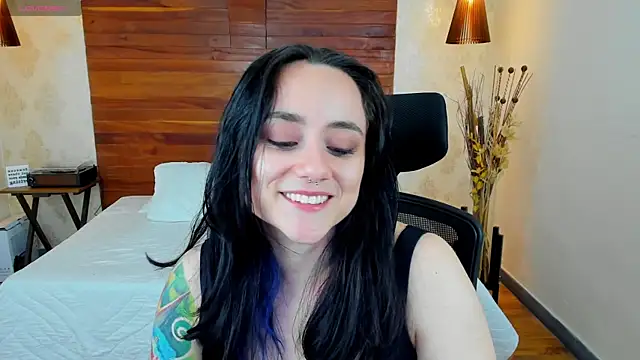 KatherineBond online show from 01/24/25, 02:07