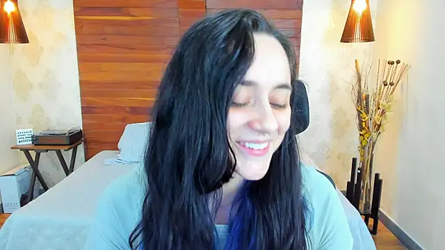 KatherineBond online show from 02/05/25, 12:20