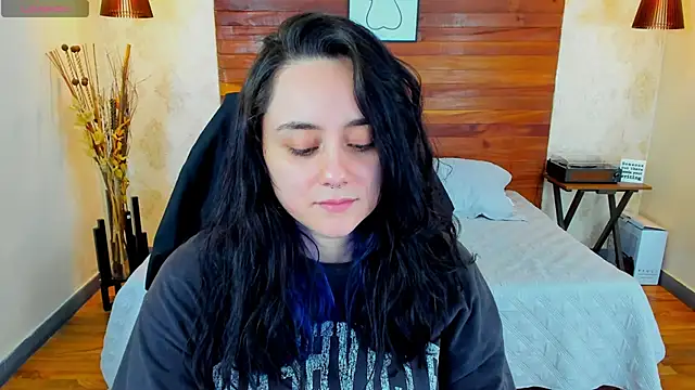 KatherineBond online show from 02/09/25, 12:06