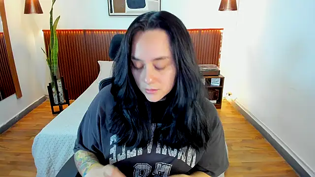 KatherineBond online show from 10/15/25, 07:47