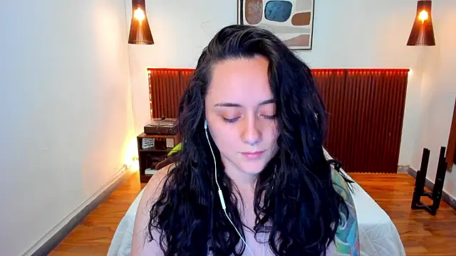 KatherineBond online show from 02/02/26, 08:29