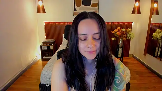 KatherineBond online show from 05/16/26, 08:18