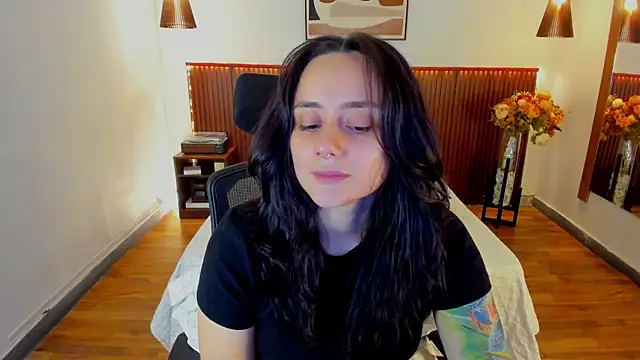 KatherineBond online show from 07/06/26, 04:31