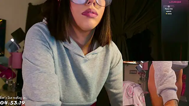 Aubreyessex online show from 03/11/26, 12:38