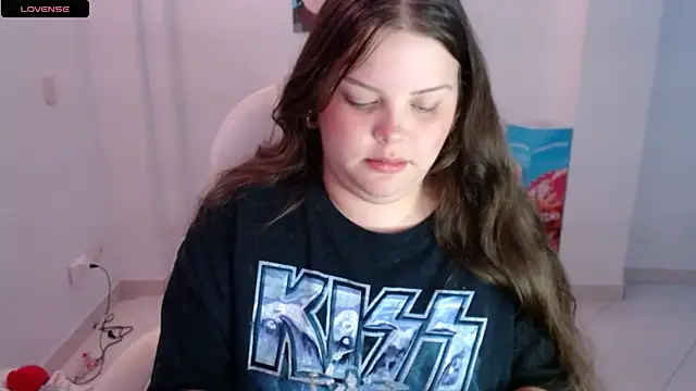 Snapshot of Gabiwaifu chatting on 12/16/24, 05:38 Gabiwaifu online show from 12/16/24, 05:38