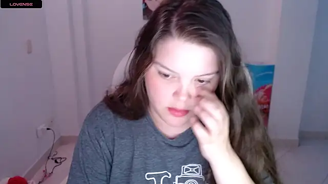 Snapshot of Gabiwaifu chatting on 12/17/24, 02:01 Gabiwaifu online show from 12/17/24, 02:01