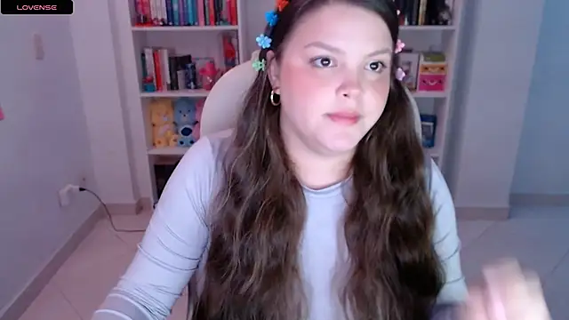 Snapshot of Gabiwaifu chatting on 01/15/25, 07:26 Gabiwaifu online show from 01/15/25, 07:26