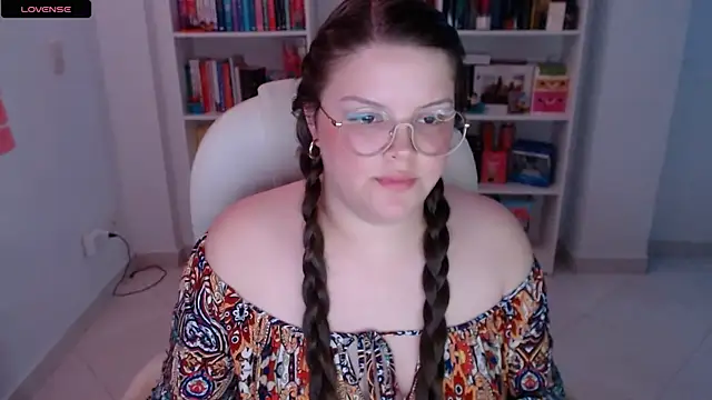 Snapshot of Gabiwaifu chatting on 02/02/25, 01:45 Gabiwaifu online show from 02/02/25, 01:45