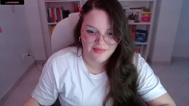 Snapshot of Gabiwaifu chatting on 02/03/25, 06:49 Gabiwaifu online show from 02/03/25, 06:49