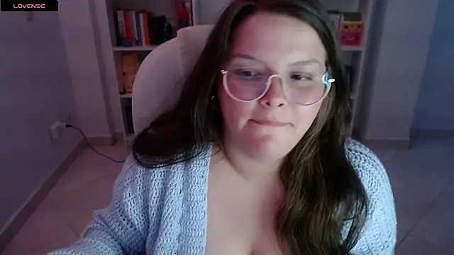 Snapshot of Gabiwaifu chatting on 02/09/25, 01:22 Gabiwaifu online show from 02/09/25, 01:22