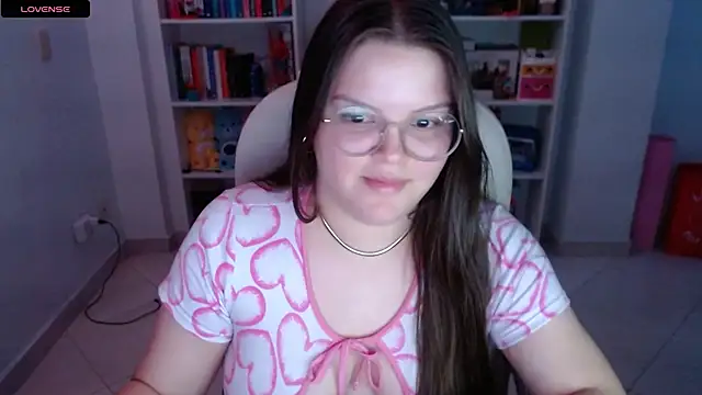 Snapshot of Gabiwaifu chatting on 02/15/25, 06:02 Gabiwaifu online show from 02/15/25, 06:02