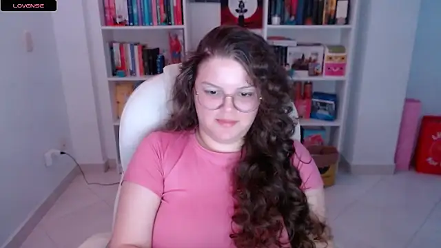 Snapshot of Gabiwaifu chatting on 02/17/25, 08:04 Gabiwaifu online show from 02/17/25, 08:04