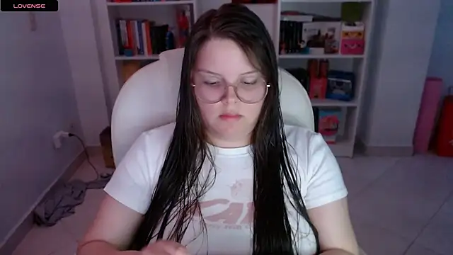 Snapshot of Gabiwaifu chatting on 02/27/25, 05:24 Gabiwaifu online show from 02/27/25, 05:24