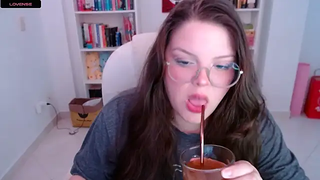 Snapshot of Gabiwaifu chatting on 03/02/25, 08:18 Gabiwaifu online show from 03/02/25, 08:18