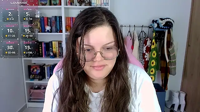 Snapshot of Gabiwaifu chatting on 10/06/25, 11:40 Gabiwaifu online show from 10/06/25, 11:40