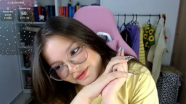 Gabiwaifu online show from 11/11/25, 02:22