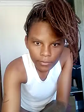 Snapshot of kelsie421 chatting on 01/01/25, 05:43 kelsie421 online show from 01/01/25, 05:43